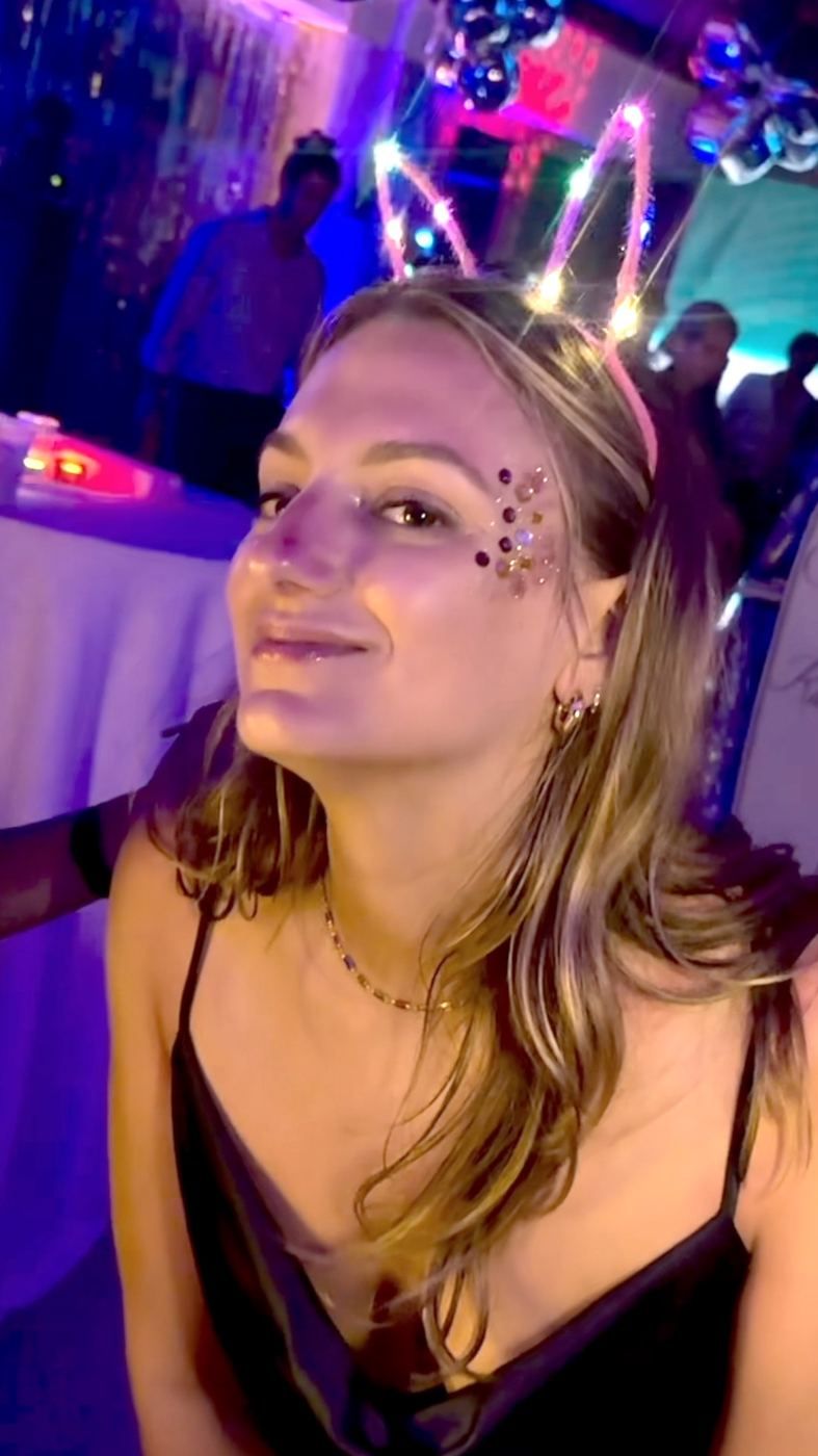 Glitter Bar